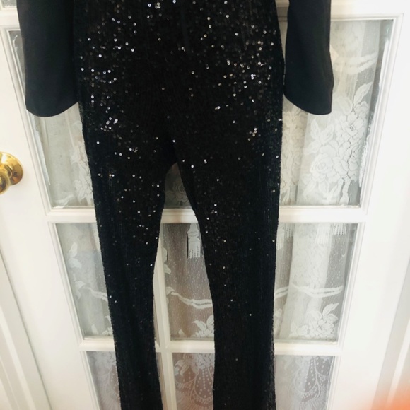 Forever 21 size exsmall black sequinned pants, wide bell bottoms, elastic waist - Picture 5 of 8